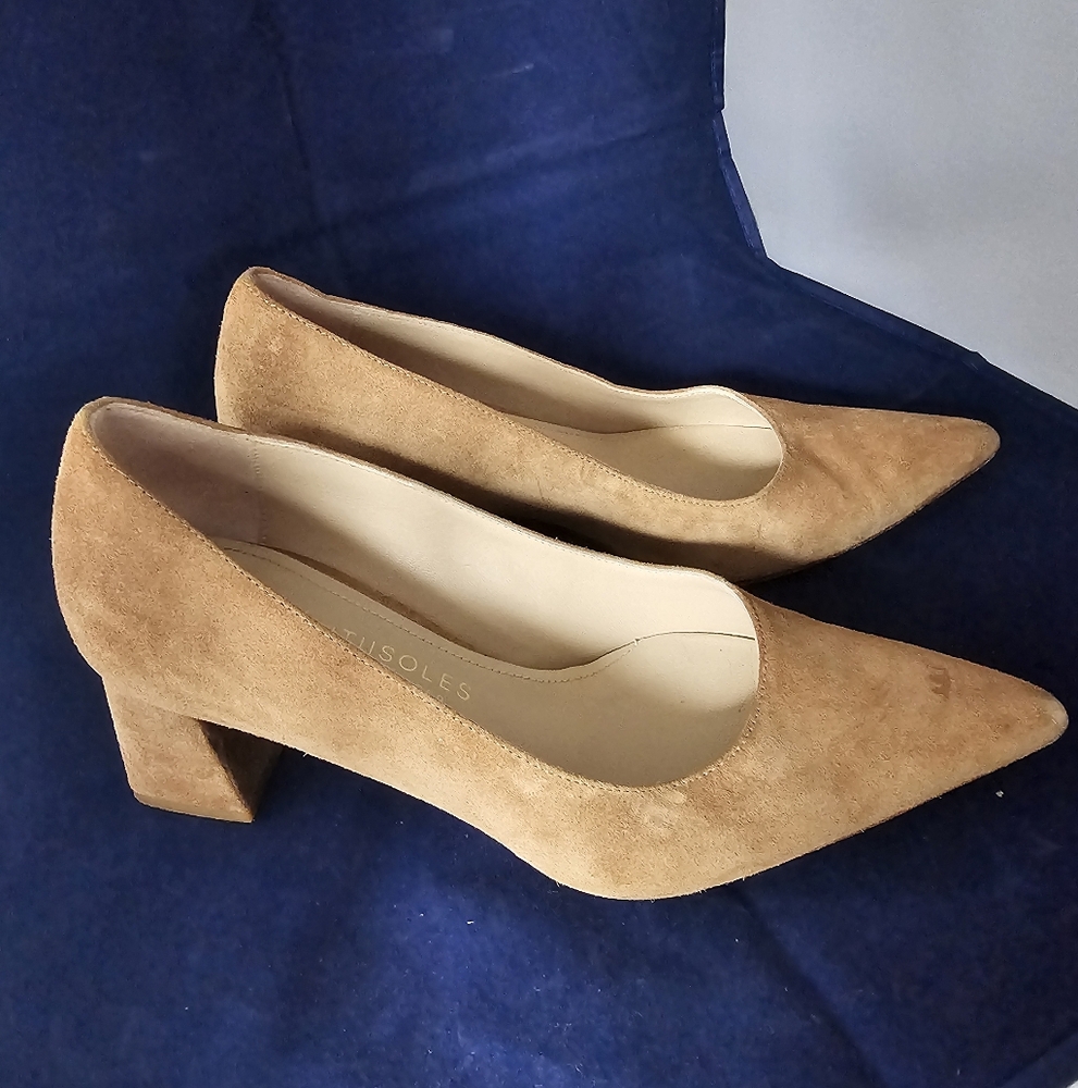 BEAUTIISOLES By Robyn Shreiber Corina Camel  Suede Made In Italy